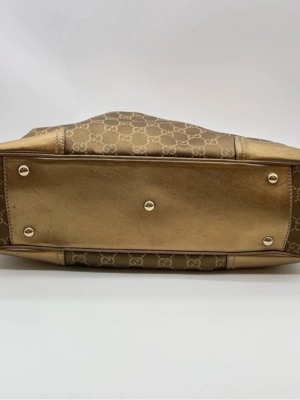 Authentic Gucci Metallic Brown GG Monogram Shoulder Bag - Picture 3 of 16